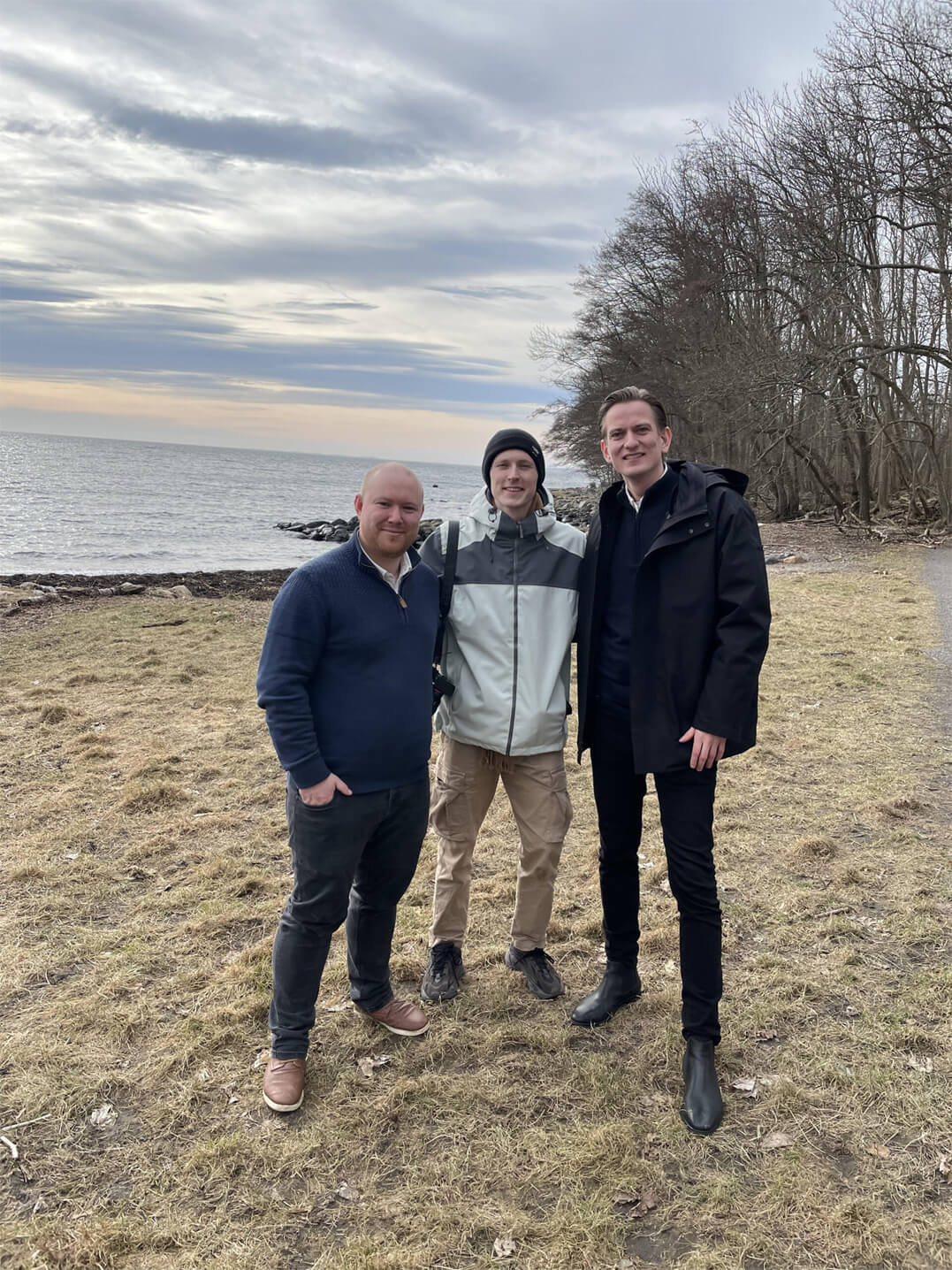 Kommunikasjonsbyrået Storvik & Bjerkeng på fotoshoot med fotograf Kristoffer Lee Adams i Moss, Norge