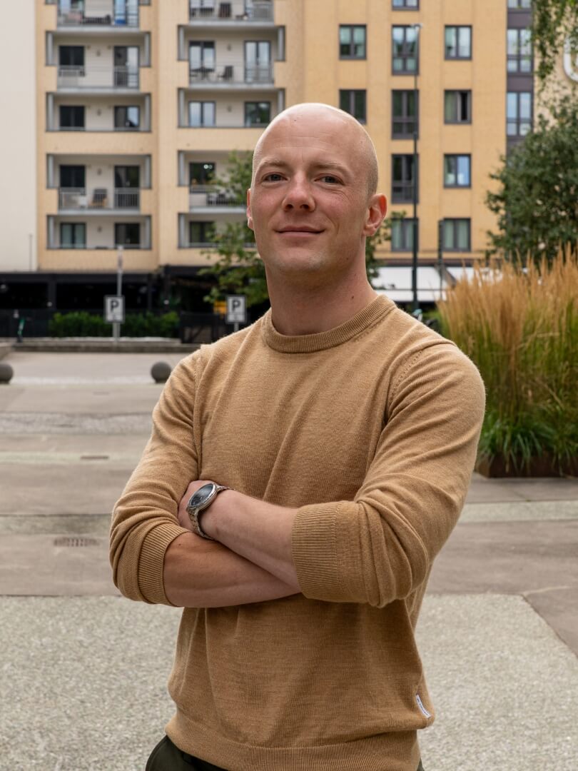 Portrettfoto av trafikkingeniør Daniel Bjerkan, fotografi av Storvik & Bjerkeng